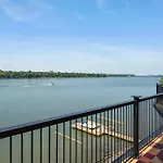 Elegant Riverside Escape Historic Charm & Views