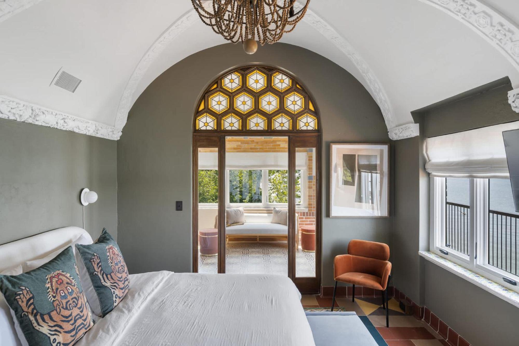 Holiday home Elegant Riverside Escape Historic Charm & Views